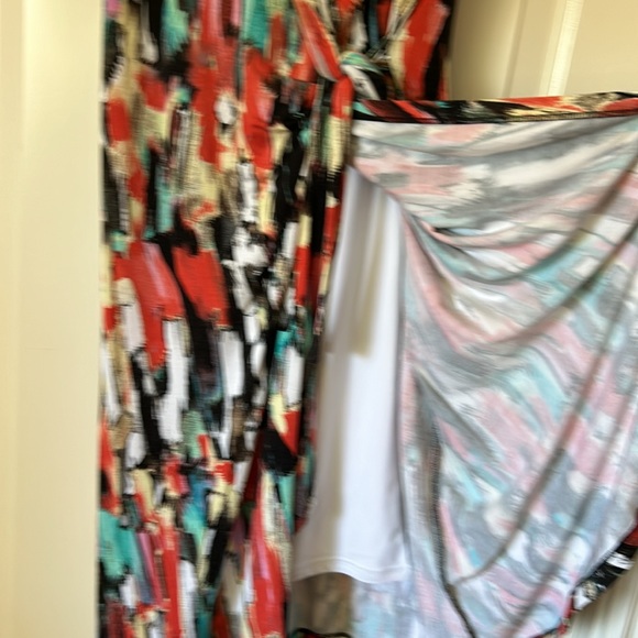 Miracle Suit wrap dress - Picture 4 of 6